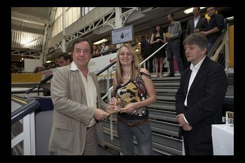 Richard Steer presents Jemma Ham with the New Designer award